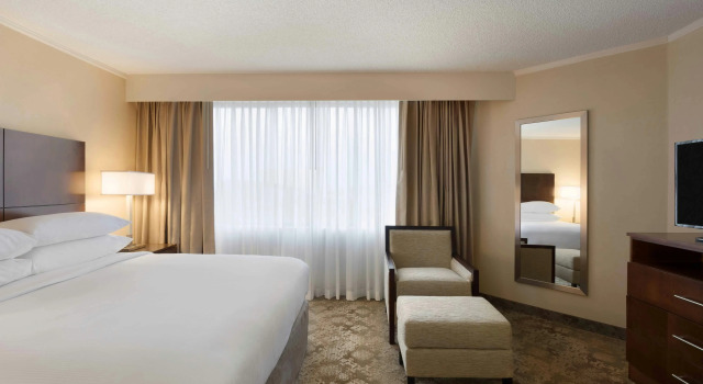 Embassy Suites by Hilton Baltimore at BWI Airport, Prenota Hotel Linthicum Maryland