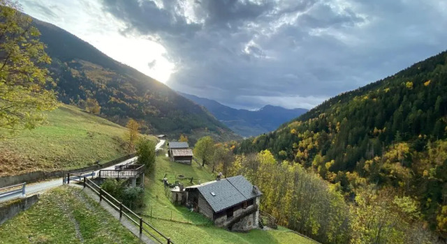 Baita Valtellina. Relax nel cuore delle Alpi, Buchen Sie Ferienwohnung Grosio Veltlin