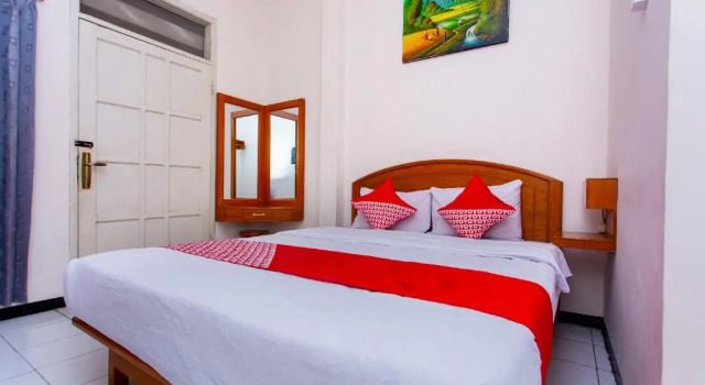 Двухместный номер Standard Hotel Karangsalam Indah Near Stasiun Purwokerto Mitra RedDoorz