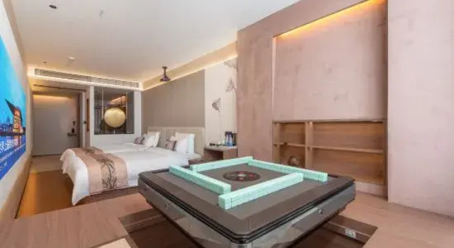 Двухместный люкс Xiyue Designer Hotel (Zhongshan Ferry Branch, Erma Road Food Street)