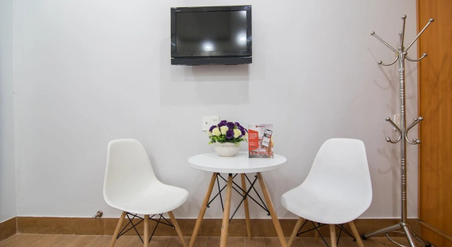 Reddoorz Plus @ Huynh Tan Phat, Забронировать Отель Отели Района 7 3 звезды, 3*