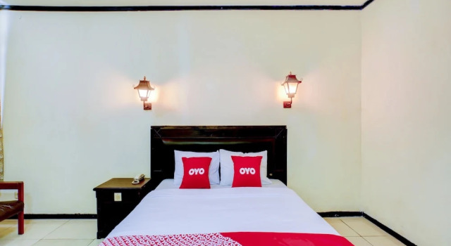 Hotel Lumajang New by OYO Rooms
