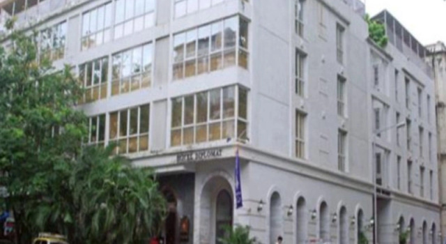 Трёхместный номер Standard Hotel Diplomat, Colaba