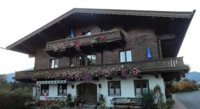 Erbhof Hinterkühbühelgut, Rezerwuj Hotel Hotele w Salzburg z parkingiem, Parking