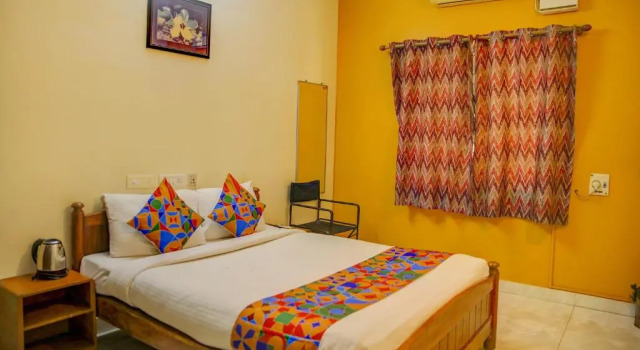 Номер Deluxe Fabhotel Hibiscus Stays