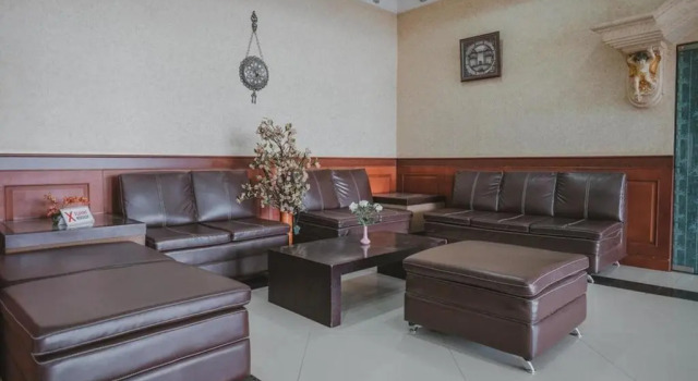 RedDoorz Premium @ Jalan Pal 10 Jambi, Rezerwuj Hotel Jambi 