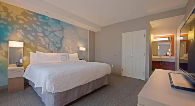 Номер Standard Courtyard Westbury Long Island