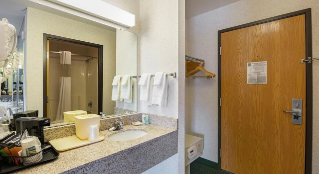 Двухместный люкс Цокольный этаж Quality Inn & Suites Belmont - Platteville