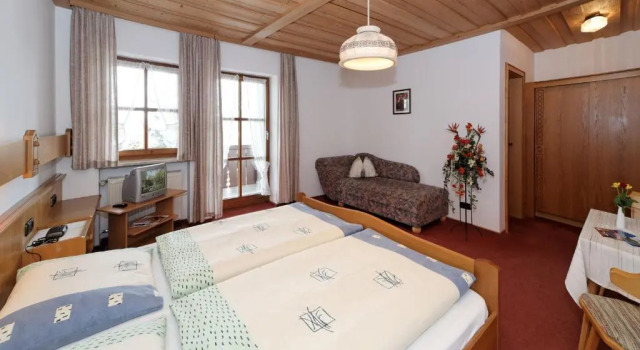 Двухместный номер Standard с балконом Gasthof-Pension-Kraus
