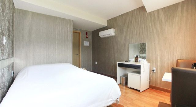 J hotel, Забронировать Отель Янпхён Кёнгидо