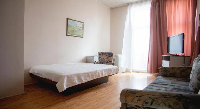 Полулюкс Hotel Kapos