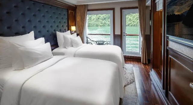 Двухместный номер Deluxe с балконом Paradise Elegance Cruise Halong