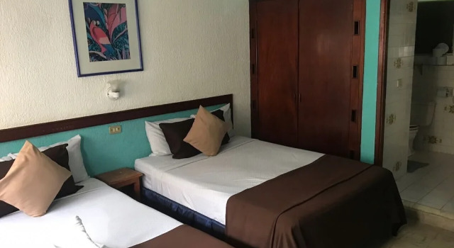 Четырёхместный номер Economy с балконом Agave Azul - Grand Cozumel, Hotel and Diving