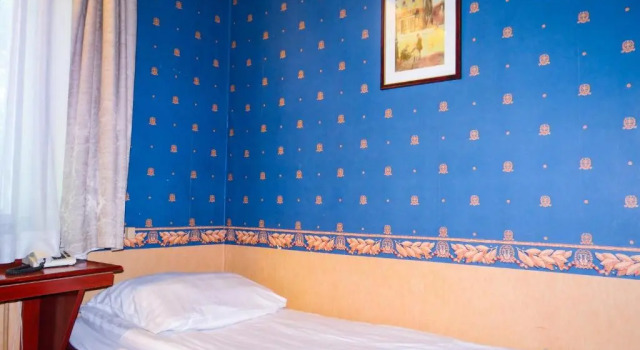Трёхместный номер Standard Classic Hotel