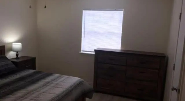Cozy Upstairs 1 Bedroom Apartment close to Fort Sill, Foglalás Apartman Lawton Oklahoma