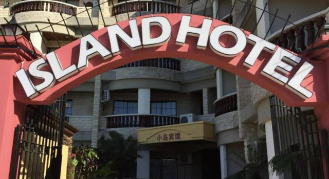 Island Hotel Saipan, Varaa Hotelli Hotellit Garapan uima-altaalla, Uima-allas