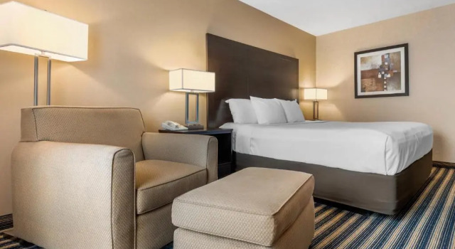 Номер Standard Comfort Inn
