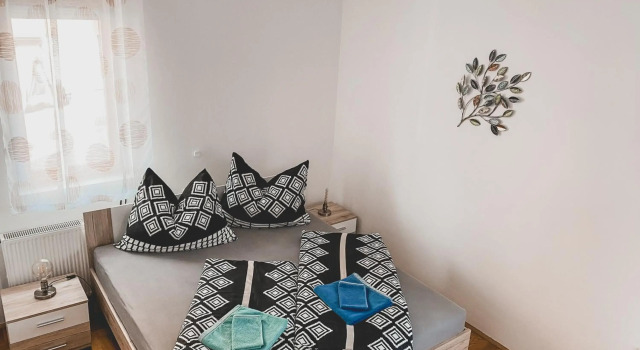 Helles 3 Schlafzimmer Apartment zwischen Zagreb Zentrum & Natur, Prenota Appartamento Zagabria Croazia