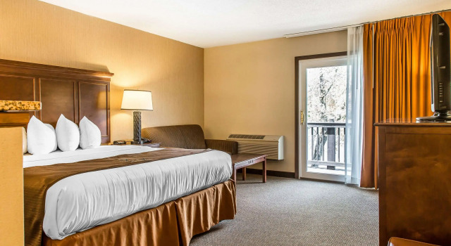 Двухместный номер The Black Swan Lee - Lenox, an Ascend Collection Hotel
