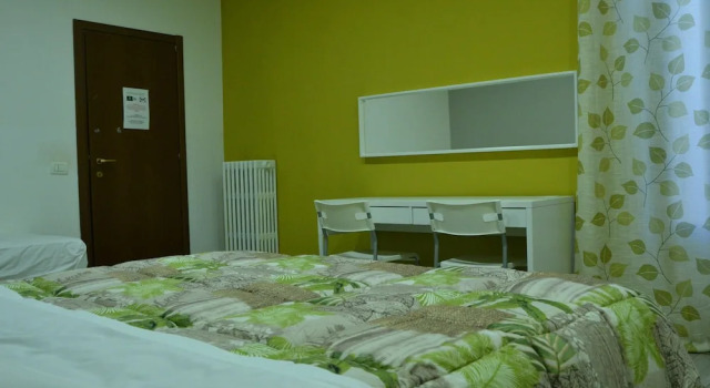 Leonardo Tourist House, Забронировать Отель Отели Флоренции 3 звезды, рядом с Базилика Санта-Кроче, 3*