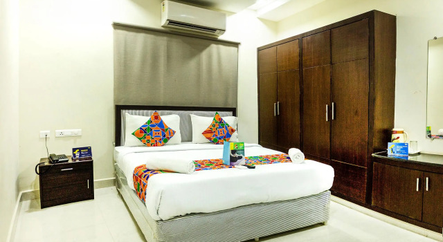 Номер Deluxe OYO 73795 Karthikeya Pride