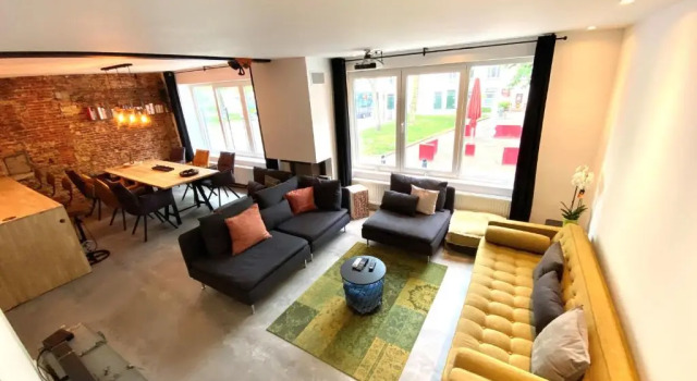 Коттедж The Square - Cozy home in the city center with outdoor sauna