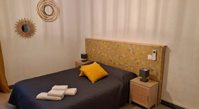 Номер Classic Logis Hotel Restaurant Les Platanes