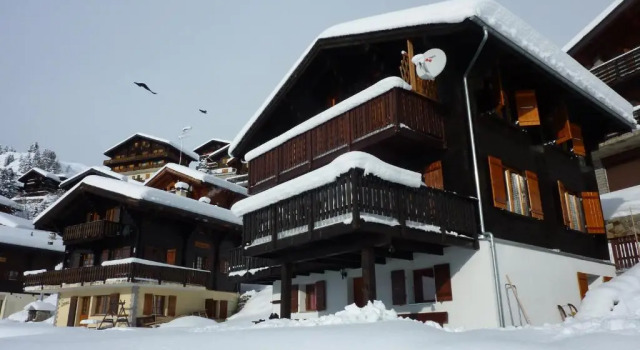 Апартаменты Chalet Valaisia