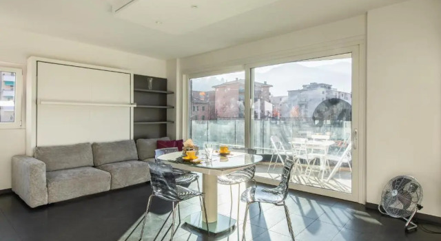 Апартаменты с видом на горы Roggia Apartments by Quokka 360 - Just a Short Walk from Parco Ciani