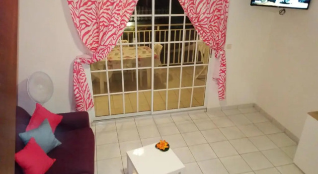 Appartement d'une chambre avec piscine partagee et wifi a Sainte Anne a 1 km de la plage