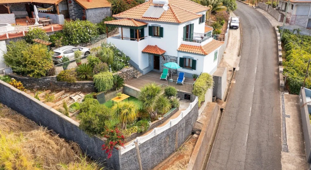 Villa Dinis by Holiday Rental Madeira, Prenota Villa Calheta Arcipelago di Madeira