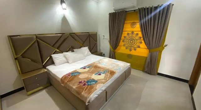 One Click 7 Guest House