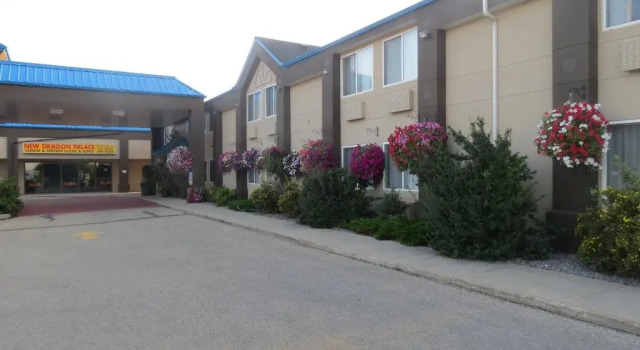 Rocky Inn Express, Prenota Hotel Hotel a Alberta con parcheggio, Parcheggio