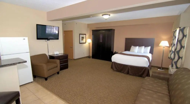 Семейный люкс Rock Island Inn & Suites