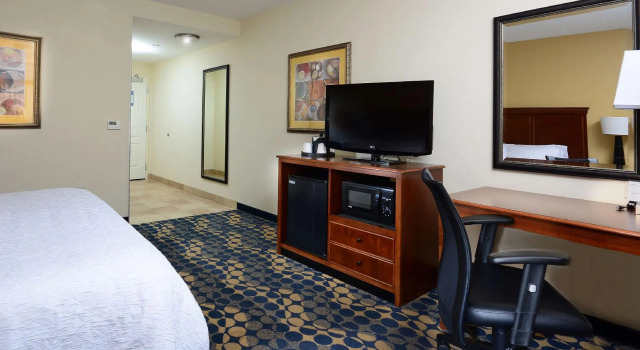 Двухместный номер Standard Hampton Inn & Suites Durham North I-85