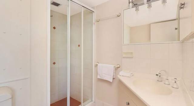 Апартаменты Standard Palmerston Tower on Southport Broadwater