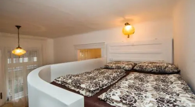 Gold Pearl Apartment 2 rooms at St Stephen s Basilica, Забронировать Апартаменты/квартира 05. Внутренний город - Город Леопольда 