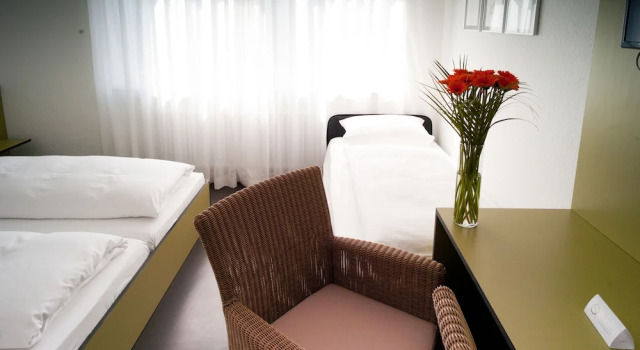 Трёхместный номер Standard viavelo house am Seepark