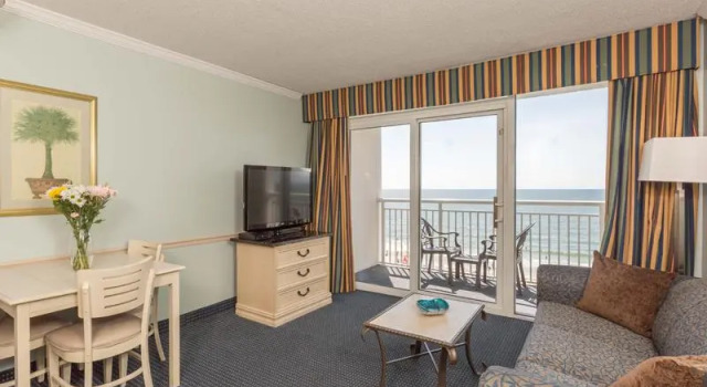 Люкс c 1 комнатой oceanfront Camelot By The Sea - Blue Palmetto Vacation Rentals