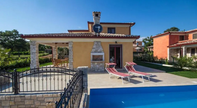 Villa Mateja, Rezervovat Vila Hotely v Dajla s parkováním, Parkování