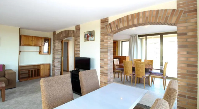 Sistach Rentals Cap Castell 3AB