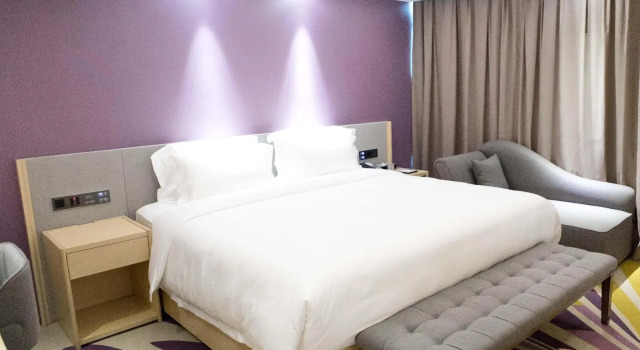 Люкс Deluxe Lavande Hotel (Shenzhen North Railway Station, Gangtou Metro Station)