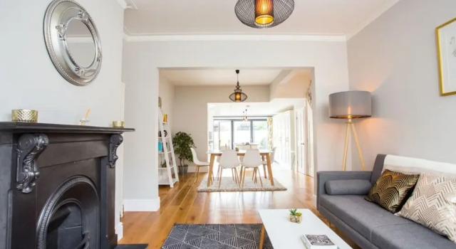 The Romsey Lofthouse - Charming & Bright 3BDR Home