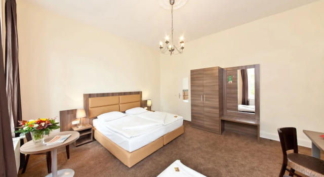 Номер Standard Hotel Königshof Hamburg