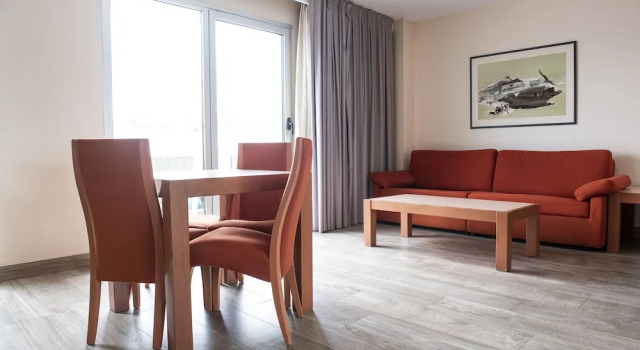 Одноместный полулюкс с балконом Hotel Palacio del Mar
