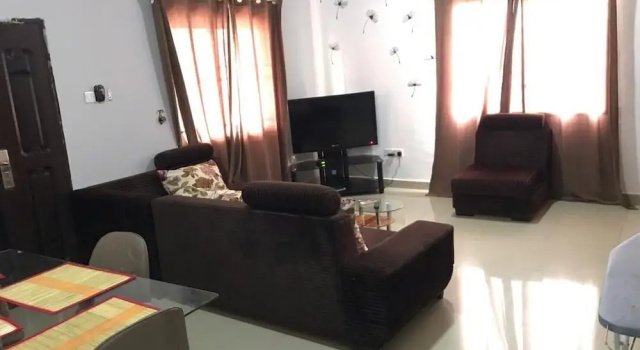 Апартаменты Comfort Ronna apartments at Lakeside Estates
