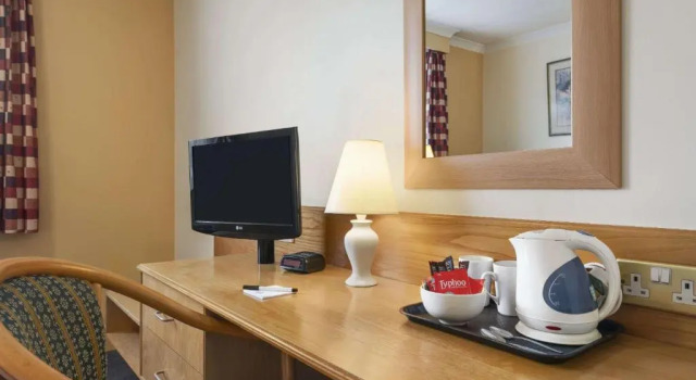 Двухместный номер Days Inn by Wyndham Watford Gap
