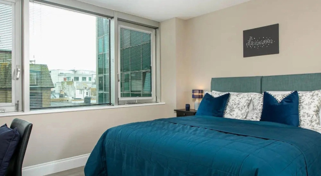 Коттедж Gorgeous 5 Star Location 2 min to Brighton Beach
