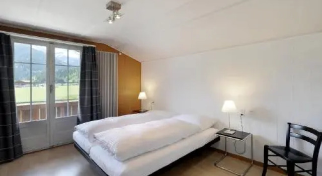 Apartment Lischmatte A, Buchen Sie Ferienwohnung Lenk Simmental, in der Nähe von Metschbahn