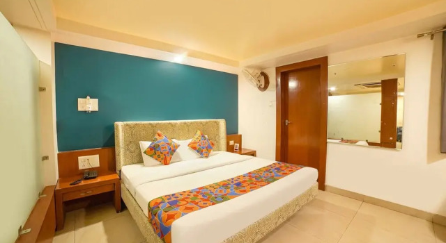 Номер Deluxe Fabhotel Pleasure Inn